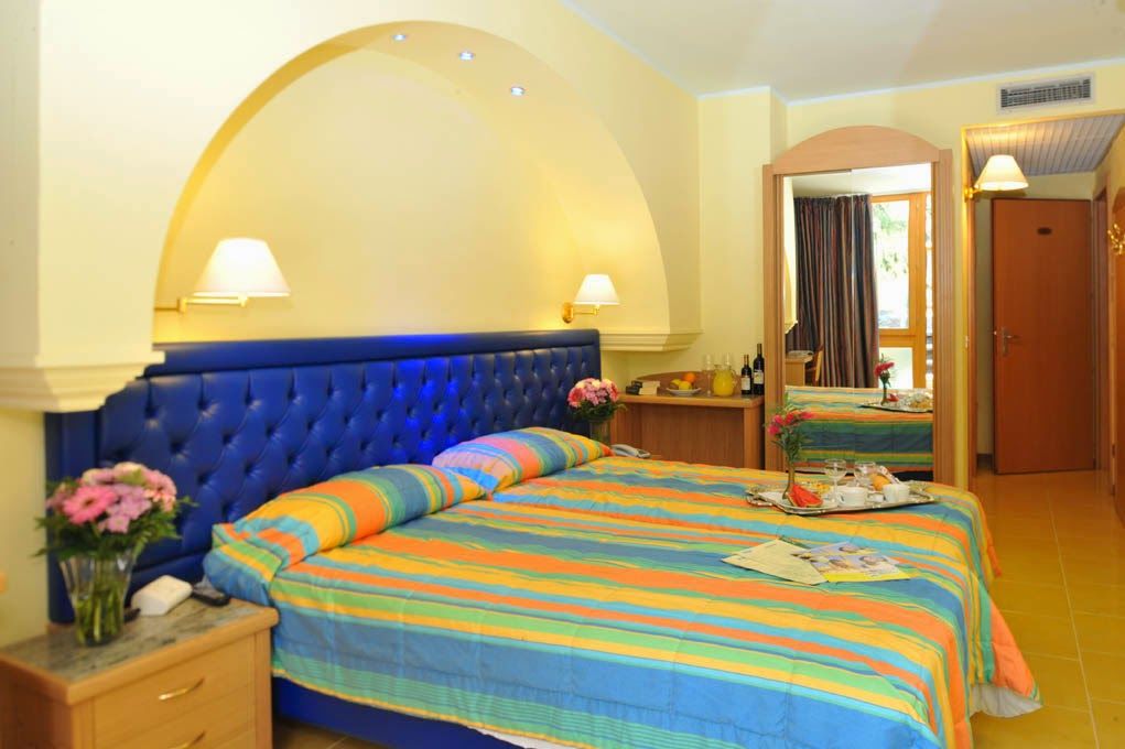 Hotel มัลเชซิเน ภายนอก รูปภาพ